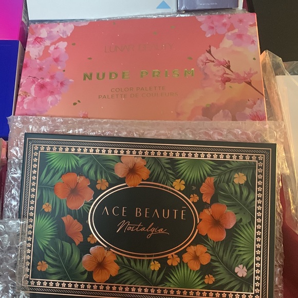 Ciate, Violet Voss, Hipdot, KAB, Ace Beaute, Morphe, etc. - Picture 6 of 8